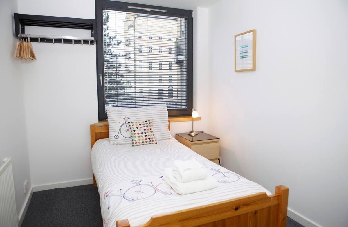 Joivy Inviting Flat With Parking In Canonmills إدنبرة المظهر الخارجي الصورة